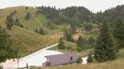 immagine della webcam nei dintorni di Segusino: webcam Revine Lago