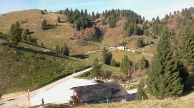 immagine della webcam nei dintorni di Combai: webcam Revine Lago