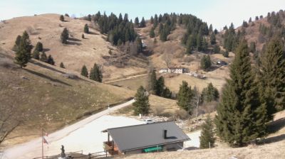 immagine della webcam nei dintorni di Miane: webcam Revine Lago