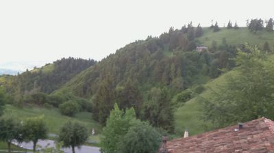 immagine della webcam nei dintorni di Combai: webcam Revine Lago