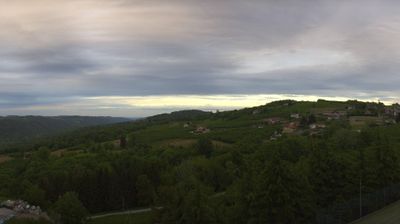 immagine della webcam nei dintorni di Serravalle Langhe: webcam Niella Belbo