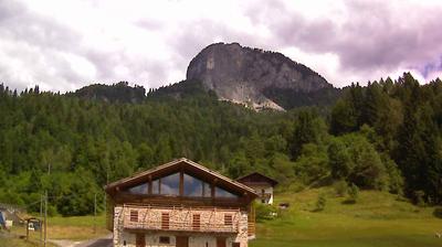immagine della webcam nei dintorni di Campolongo di Cadore: webcam Forni di Sopra