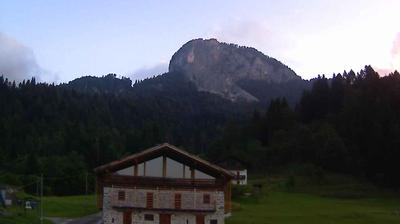 immagine della webcam nei dintorni di Pieve di Cadore: webcam Forni di Sopra