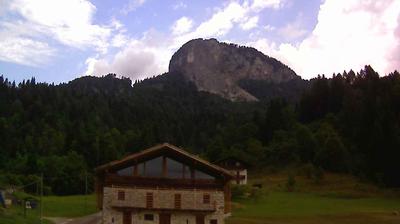 immagine della webcam nei dintorni di Pieve di Cadore: webcam Forni di Sopra