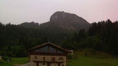 immagine della webcam nei dintorni di Laggio di Cadore: webcam Forni di Sopra