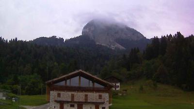 immagine della webcam nei dintorni di San Pietro di Cadore: webcam Forni di Sopra