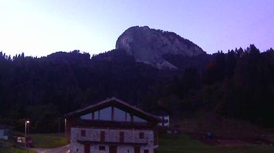 immagine della webcam nei dintorni di San Nicolò di Comelico: webcam Forni di Sopra