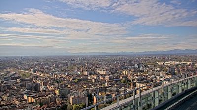 immagine della webcam nei dintorni di Milano XXII Marzo: webcam Milano Centro Direzionale