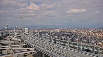 immagine della webcam nei dintorni di Milano Tripoli: webcam Milano Centro Direzionale