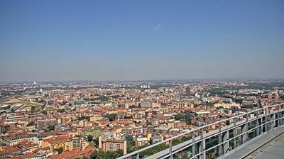 immagine della webcam nei dintorni di Milano Porta Volta: webcam Milano Centro Direzionale