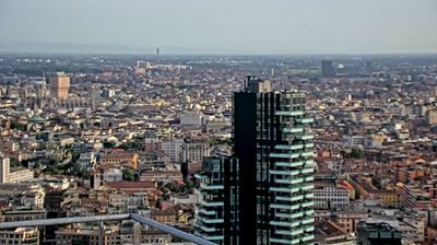 immagine della webcam nei dintorni di Milano San Marco: webcam Milano Centro Direzionale