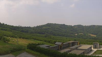 immagine della webcam nei dintorni di Cossano Belbo: webcam Cerretto Langhe