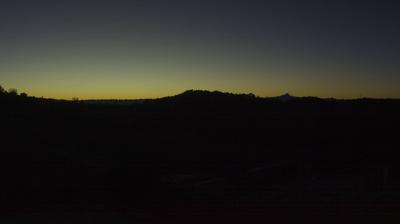 immagine della webcam nei dintorni di Corneliano d'Alba: webcam Cerretto Langhe