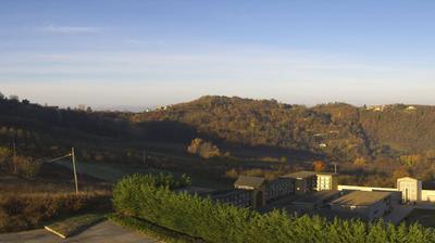 immagine della webcam nei dintorni di Mango: webcam Cerretto Langhe
