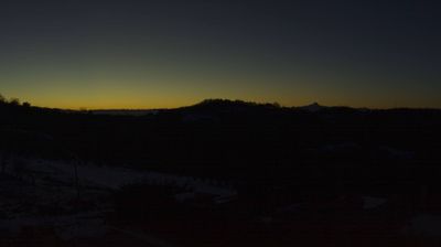 immagine della webcam nei dintorni di Priero: webcam Cerretto Langhe