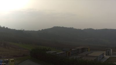 immagine della webcam nei dintorni di Corneliano d'Alba: webcam Cerretto Langhe