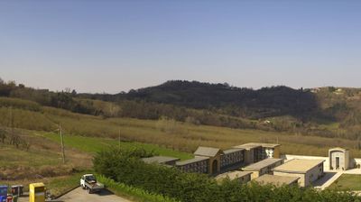 immagine della webcam nei dintorni di Serravalle Langhe: webcam Cerretto Langhe