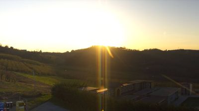 immagine della webcam nei dintorni di Bra: webcam Cerretto Langhe