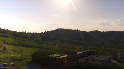 immagine della webcam nei dintorni di Mombarcaro: webcam Cerretto Langhe