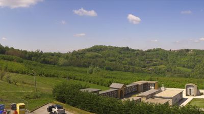 immagine della webcam nei dintorni di Bene Vagienna: webcam Cerretto Langhe