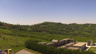 immagine della webcam nei dintorni di Niella Belbo: webcam Cerretto Langhe