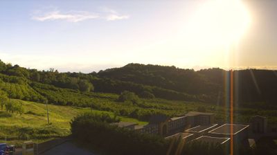 immagine della webcam nei dintorni di Mango: webcam Cerretto Langhe