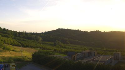 immagine della webcam nei dintorni di Cossano Belbo: webcam Cerretto Langhe