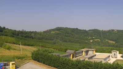 immagine della webcam nei dintorni di Alba: webcam Cerretto Langhe