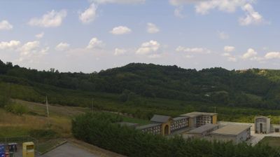 immagine della webcam nei dintorni di Sinio: webcam Cerretto Langhe