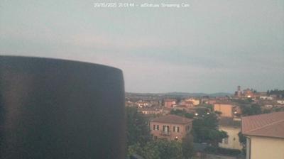 immagine della webcam nei dintorni di Castel Rigone: webcam Montepulciano Stazione