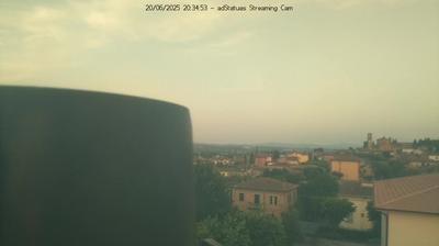 immagine della webcam nei dintorni di Fabro: webcam Montepulciano Stazione