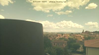 immagine della webcam nei dintorni di Cortona: webcam Montepulciano Stazione