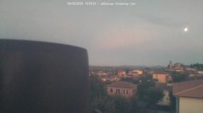 immagine della webcam nei dintorni di Piegaro: webcam Montepulciano Stazione