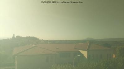 immagine della webcam nei dintorni di Castiglione del Lago: webcam Montepulciano Stazione