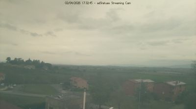 immagine della webcam nei dintorni di Castiglion Fiorentino: webcam Montepulciano Stazione