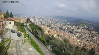 immagine della webcam nei dintorni di Spezzano della Sila: webcam Zumpano