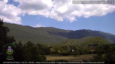 immagine della webcam nei dintorni di Castellafiume: webcam Rocca di Botte