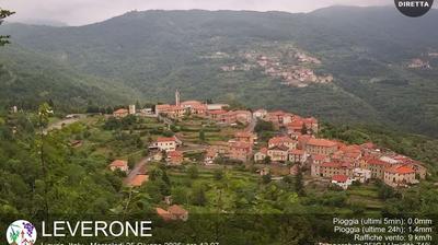 immagine della webcam nei dintorni di Colle San Bernardo: webcam Borghetto d'Arroscia
