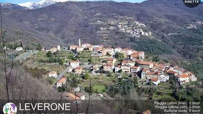 immagine della webcam nei dintorni di Cipressa: webcam Borghetto d'Arroscia