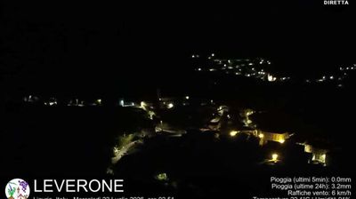 immagine della webcam nei dintorni di Castel Vittorio: webcam Borghetto d'Arroscia