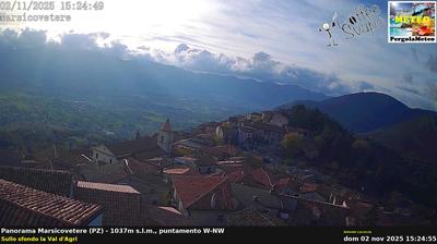 immagine della webcam nei dintorni di Monte Sirino: webcam Marsicovetere