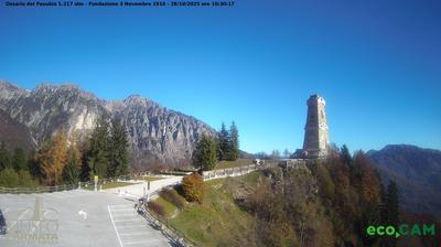 immagine della webcam nei dintorni di Altissimo: webcam Rifugio Campogrosso
