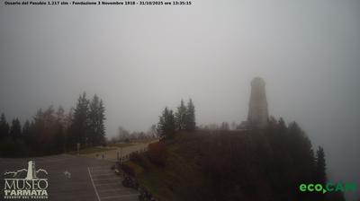 immagine della webcam nei dintorni di Valli del Pasubio: webcam Rifugio Campogrosso