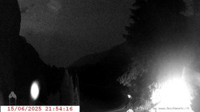 immagine della webcam nei dintorni di Pinzolo: webcam San Lorenzo in Banale