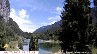 immagine della webcam nei dintorni di Paganella: webcam San Lorenzo in Banale