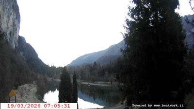 immagine della webcam nei dintorni di Zuclo: webcam San Lorenzo in Banale