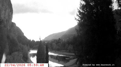 immagine della webcam nei dintorni di Carisolo: webcam San Lorenzo in Banale