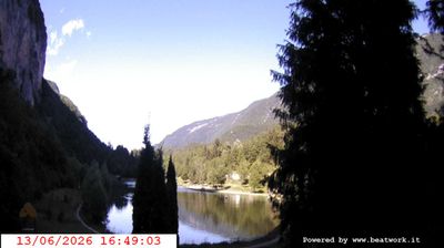 immagine della webcam nei dintorni di Monte Bondone: webcam San Lorenzo in Banale