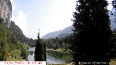 immagine della webcam nei dintorni di Campo Carlo Magno: webcam San Lorenzo in Banale