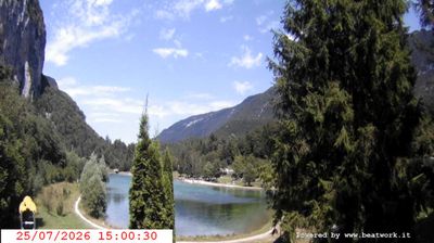 immagine della webcam nei dintorni di Sopramonte: webcam San Lorenzo in Banale